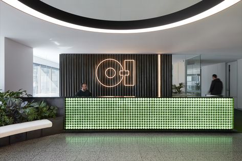 Breathe Architecture — O-I Office Reception Bar, Office Design Inspiration, Interior Ceiling Design, Counter Design, Lobby Design, Workplace Design, Commercial Interior Design, Sustainable Architecture, Reception Desk