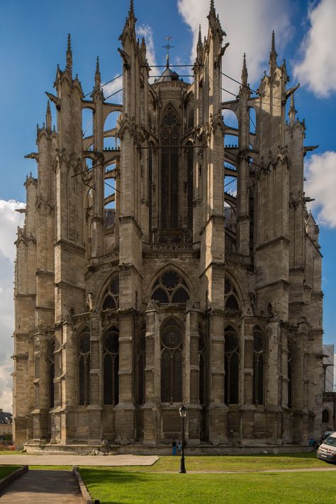 France Cathedrals, Beauvais Cathedral, Beauvais France, Ancient Cathedral, European Cathedrals, Cathedral Facade, Cathedral Interior, Gothic Buildings, Gothic Cathedrals