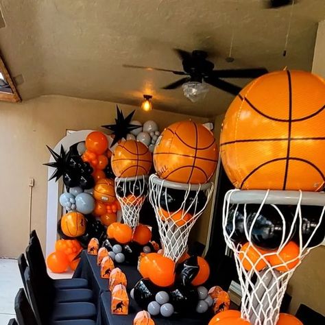 Dizzle Dazzle Decor & More LLC on Instagram: "Basketball Centerpieces  #dizzledazzledecor #balloongarlands  #birthdaybackdrop #birthdaybackdrops #balloongarlandflorida  #balloongarlandfortlauderdale  #balloongarland #partydecorations #partydecor #fortlauderdaleevents #fortlauderdalepartydecor #fortlauderdaledecor #fleventplanner #fleventdecorator #flevents #fleventplanning #kidspartyideas #kidsthemedparties #chiarabackdrop #chiarabackdrops #chiaraballoongarland #basketballbirthdayparty #basketballthemeparty #basketballpartyideas #basketballballoongarland" Basketball Party Centerpieces, Basketball Balloon Arch, Basketball Centerpiece Ideas, Basketball Theme Baby Shower, Basketball Party Ideas, Basketball Centerpieces, Basketball Themed Birthday Party, Basketball Party Decorations, Basketball Theme Birthday