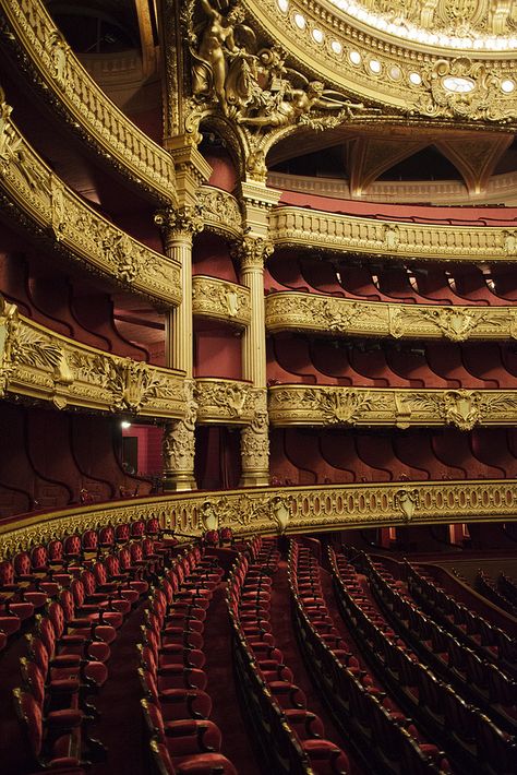 ★ Opera Garnier Paris, Old Theater, Era Victoria, Opera Garnier, A Night At The Opera, Burgundy And Gold, Phantom Of The Opera, Concert Hall, Beautiful Architecture