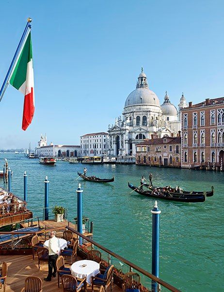 The Best Spots to Visit in Venice Europe Holiday, World Most Beautiful Place, Holiday Inspo, Adventure Travel Explore, Venice Italy Travel, Italy Travel Guide, Countries To Visit, Palace Hotel, Places In The World