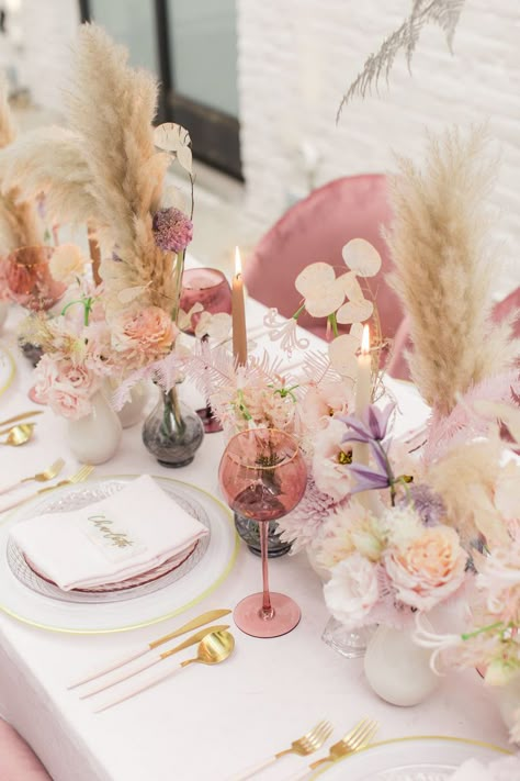 Pampas Grass Accents | Pretty Pink Tablescape Design | Photo by Chris & Becca Photography Wedding Table Pink, Pink Tablescape, Event Planning Guide, Nyc Florist, Elegant Wedding Inspiration, Sophisticated Wedding, Pastel Wedding, Wedding Tablescapes, Wedding Table Centerpieces