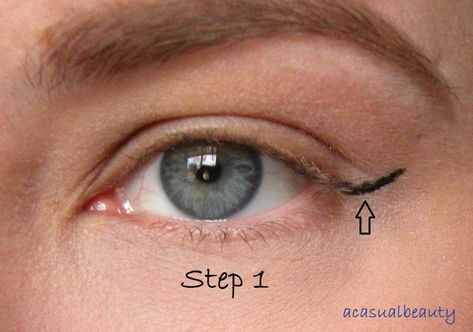 Tutorial: Winged Eyeliner for Hooded Eyes – The Makeup Moth Winged Eyeliner Hooded Eyes, Winged Eyeliner For Hooded Eyes, Cat Eyeliner Tutorial, Makeup For Hooded Eyelids, Hooded Eyes Tutorial, Eye Makeup For Hooded Eyes, Cat Eye Eyeliner, Hooded Eyelids, Eyeliner For Hooded Eyes