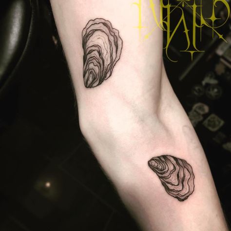 What did one oyster say to the other? @popspark . . . . “You never open up to me.” 😔 #goodtattoosforgoodpeople #brooklyntattooers #tattoo… Oyster Tattoos, Oyster Logo, Oyster Tattoo, Open Up To Me, Small Dope Tattoos, Globe Tattoos, Taboo Tattoo, Shell Tattoos, White Tattoos