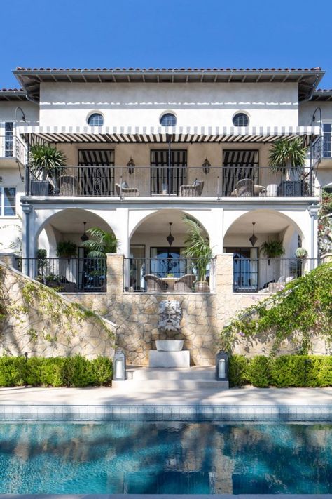 Here we see the Tuscan-style stone exterior of Villa Luna, originally created by architect Paul Revere Williams in 1929, as well as its sparkling pool. Tuscan Style Garden, Tuscan Style Architecture, Style Toscan, Vintage Mansion, Hollywood Mansion, Martyn Lawrence Bullard, Tuscan Style Homes, Front Elevation Designs, Tuscan Design