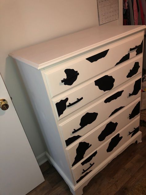 Cow Print Dresser Drawers, Dream Dresser, Brown Dresser, Diy Dresser Makeover, Western Bedroom, Diy Dresser, Painted Dresser, Dresser Makeover, Cute Room Decor