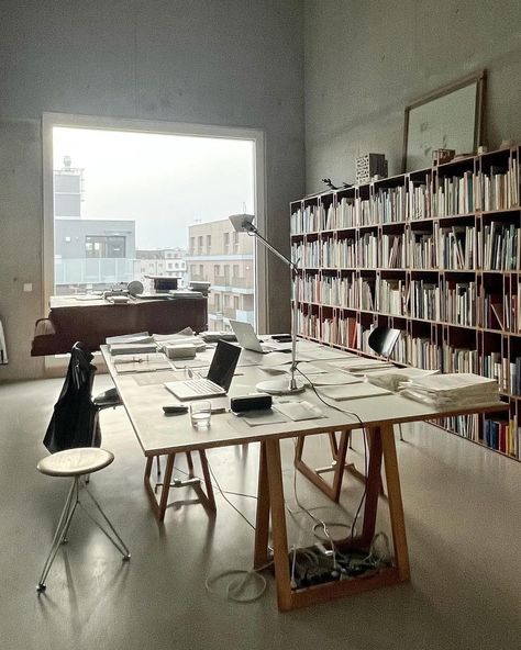 industrial Worldwide (@industrialkonzept) • Instagram photos and videos Architecture Studio Workspace, Designer Office Studio, Work Office Design, Industrial Studio, Photography Office, Design Studio Office, Home Atelier, Art Studio Space, Design Atelier