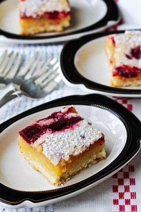 Blackberry Lemon Bars, Blackberry Recipes Dessert, Blackberry Dessert Recipes, Blackberry Dessert, Blackberry Lemon, Berry Cookies, Local Recipes, Blackberry Recipes, Lemon Custard