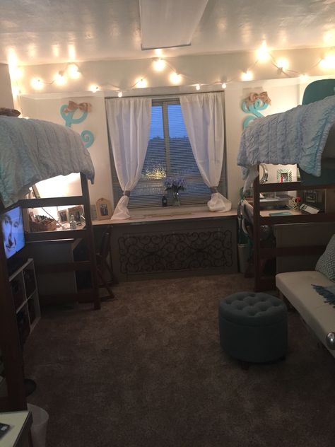 UGA dorm Russell hall Uga Dorm, Lofted Dorm Beds, Diy Dorm Room, College Bedroom Decor, Dorm Room Decorating Ideas, Diy Dorm, Dorm Room Decorating, Small Apartment Bedrooms, Dorm Sweet Dorm