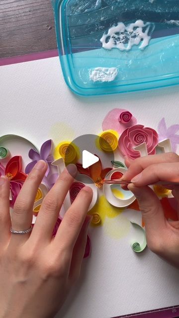 Flower Quilling Designs, Quilling Art For Beginners, Quilling Roses, Quilled Rose, Quilling Flowers Tutorial, Quilled Roses, Quilling Letters, Initial Art, Art Quilling