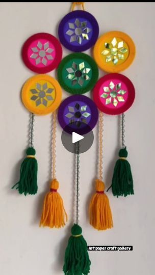 Decoration With Bangles At Home, Wall Hanging With Bangles, Bangle Craft Ideas Waste, Old Bangles Crafts Ideas, Hime Decor, Mirror Wall Hanging, Beautiful Wall Hanging, Wall Hanging Crafts, Hindu Festivals