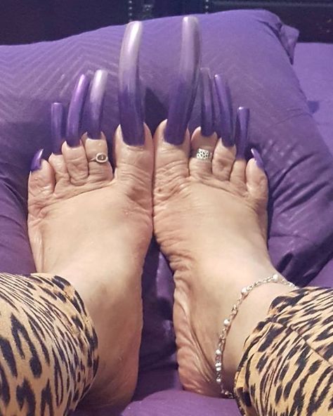 Nails Really Long, Acrylic Toenails, Nails Toes, Long Toenails, Skateboarding Tricks, Foot Pedicure, Ingrown Toenail, Acrylic Toes, Acrylic Toe Nails