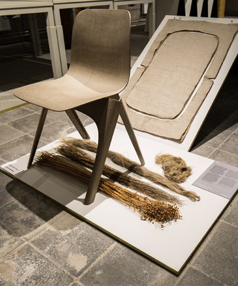 christien meindertsma wins dutch design award with biodegradable flax chair Eco Product Design, Eco Design Product, Nomadic Furniture, Furniture Design Competition, Sustainable Furniture Design, Recycle Design, Eco Furniture, Vintage Furniture Design, Flat Pack Furniture