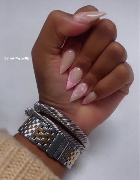 Stilettos Nails Short, Staleto Nails Short, Short French Stiletto Nails, Stellitoes Nails Short, Pointy Acrylic Nails Designs, Cute Short Stiletto Nails, Nail Ideas Stiletto Short, Dope Nail Designs Stilettos, Short Stiletto Nail Designs