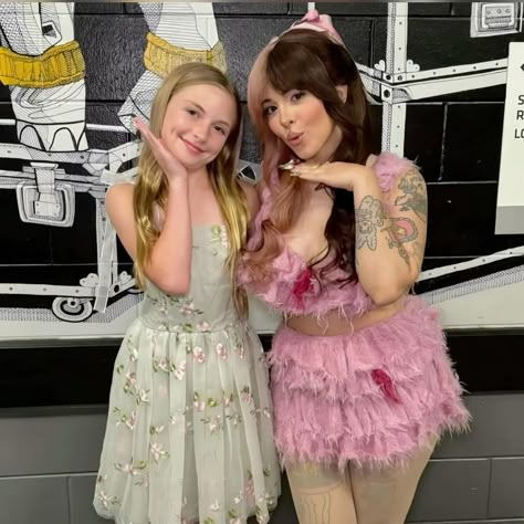 Melanie’s photos with fans throughout the years Melanie Martinez, Dance Moms, Good Music, Dress To Impress, Diva, My Girl, Queen, Fan, On Instagram