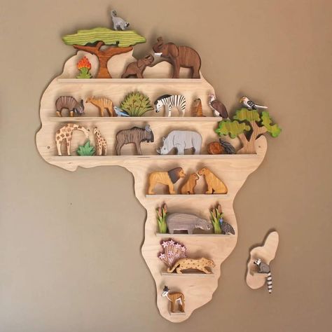 Wooden shelf is made by Tree Piece and the toys are made by Good Shepard Toys Lézervágott Fa, Diy Projects Wood, Projek Kayu, Cubbies Mudroom, Wood Working Ideas, Baby Room Inspiration, Entrance Interior, Good Shepherd, Nursery Room Inspiration