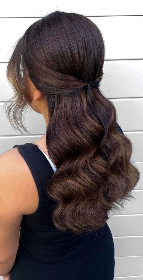 Half Pony Hairstyles, Prom Hair Up, Half Up Half Down Short Hair, Waterfall Braid Hairstyle, Rambut Brunette, Half Up Wedding Hair, Half Up Half Down Hair Prom, Beauty Hair Color, Extension Hair