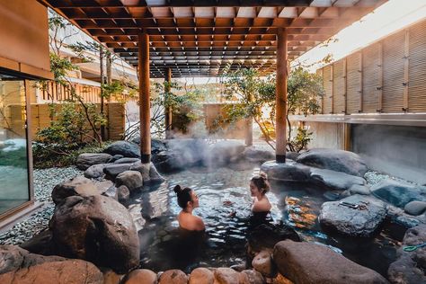 16 Bucket List Things To Do In Japan For The Most Epic Trip Ever - Narcity 16 Bucket List, Japanese Bath House, Deco Spa, Japanese Spa, Tattoos Japanese, Onsen Bath, Onsen Ryokan, Onsen Japan, Things To Do In Japan