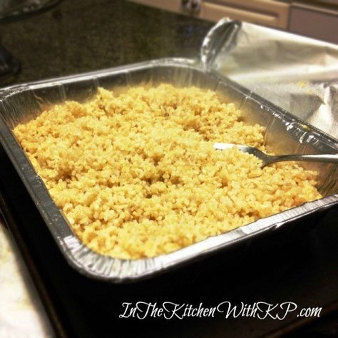 How to Make Oven Baked Brown Rice Perfect Every Time - In The Kitchen With KP : In The Kitchen With KP Large Batch Rice, Oven Rice, Baked Brown Rice, Brown Rice Cooking, Rice In The Oven, Rice On The Stove, Brown Rice Recipes, Easy Oven, How To Cook Rice