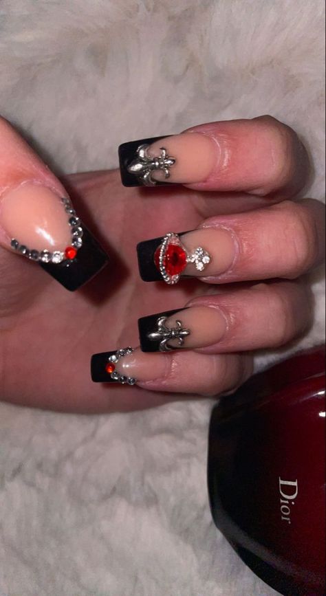 red and black nails Black And Red Nails With Gems, Deftones Inspired Nails, Black Nails With Red Gems, Black Acrylic Nails Simple, Red And Black Quince Nails, Acrylic Nails Vivienne Westwood, Baddie Black Nails, Y2k Red Nails, Y2k Black Nails