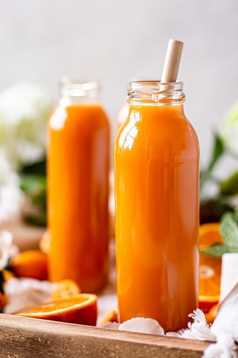 No juicer needed to make this gorgeous orange juice! All you need is a blender, a nut milk bag (cheesecloth or kitchen towel), and fresh produce! This Orange Sunrise Blender Juice is made with carrots, oranges, pineapple, turmeric, ginger, and mint for a healthy homemade juice the whole family will enjoy with no added sugar! #juice #blenderrecipes #healthyrecipes #breakfastrecipes Immunity Juice, Blender Juice, Juice Healthy, Orange Sunrise, Homemade Juice, Nut Milk Bag, Blender Recipes, Nut Milk, Healthy Juices