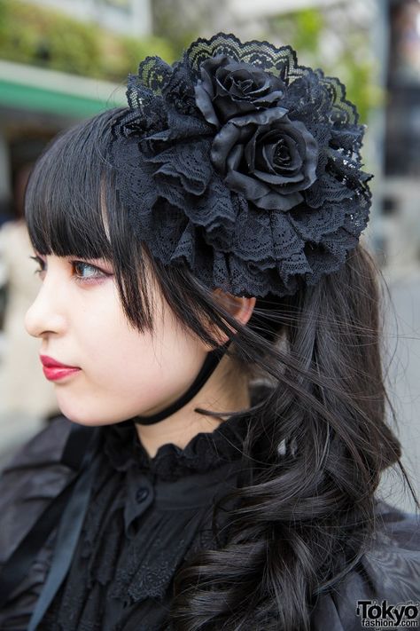 Gothic Black Flower Headpiece Gothic Fascinator, Goth Headpiece, Gothic Headpiece, Diy Fascinator, Goth Harajuku, Harajuku Girl, Bollywood Bridal, Innocent World, Gothic Hairstyles