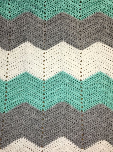 Simple Chevron Blanket Tutorial - Fiber & Textile / Completed Projects - the Lettuce Craft Forums 3 Color Chevron Crochet Blanket Pattern, Easy Chevron Crochet Blanket, Chevron Crochet Blanket Free Pattern, Simple Chevron Crochet Pattern, Simple Crochet Lap Blanket, Double Crochet Chevron Baby Blanket Free Pattern, Free Crochet Chevron Afghan Patterns, Double Crochet Chevron Blanket Pattern Free, Zig Zag Crochet Blanket Pattern Free