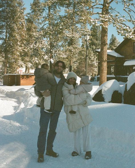 My valentines 💘 Baby Snow, Family Christmas Aesthetic, Mommy Son Pictures, Cabin Trip, Baby In Snow, Future Mommy, Mommy And Son, Families Are Forever, Family First