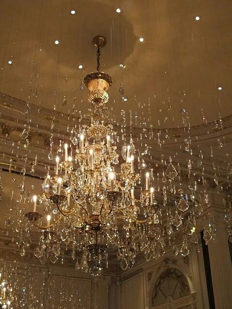 Stunning Beautiful Paris, Hanging Crystals, Romantic Decor, Beautiful Chandelier, Chandelier Design, Beautiful Lighting, The Ceiling, Decor Minimalist, Thanksgiving Decor