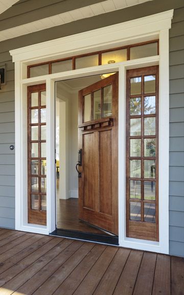 Arsitektur Art Deco, Farmhouse Front Door, Craftsman Bungalow, Wooden Front Doors, Craftsman Style Homes, Front Door Design, Craftsmen Homes, Pergola Plans, Hus Inspiration