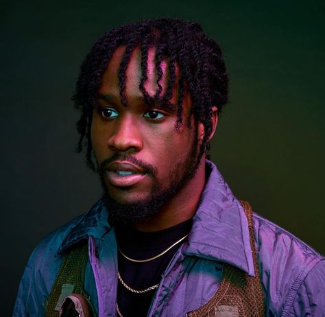 Shameik Moore Shameik Moore Aesthetic, Tolkien Black, Shameik Moore, Black Adam Shazam, Mens Twists Hairstyles, Male References, Waves Haircut, American Tv Show, Midnight Oil