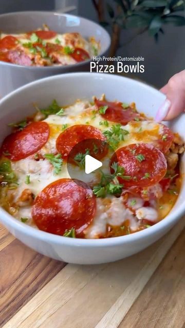 My Wellness by Nature | Pizza Bowls 🍕
For my pizza lovers looking for a healthier alternative!low carb, tasty and customizable. Full of protein and ready in 3... | Instagram Keto Pizza Bowl, Pizza Bowls, Sailor Bailey, Pizza Bowl, Keto Ideas, Love Pizza, Pizza Lovers, Amazon Store, Bowls Recipe