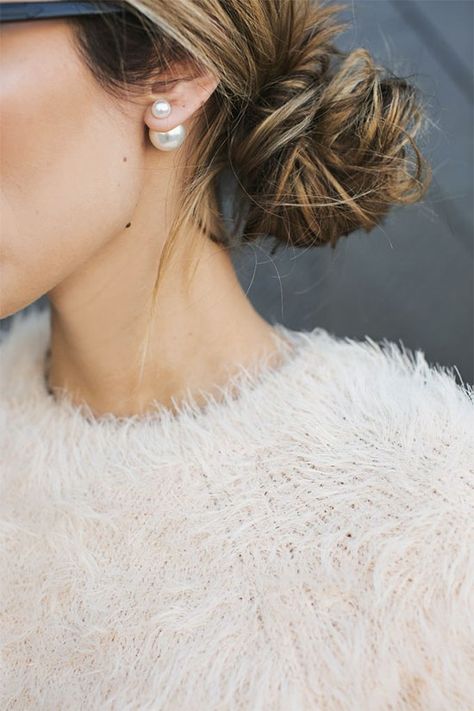 Double Pearl Earrings, Chignon Bun, Front Back Earrings, Fishtail Braid, Liam Hemsworth, Minimalist Chic, Stil Inspiration, Kate Winslet, Hair Envy