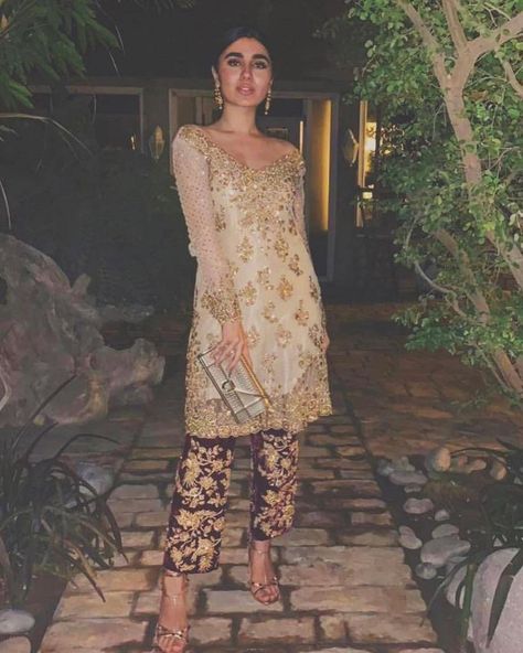 Mina Hasan on Instagram: “Sona Rafiq looks super-chic in this Mina Hasan Couture Kurta! For more information, please contact us at +92 324 3417213 #pakistanistyle…” Sadaf Kanwal, Mina Hasan, Indian Couture, Indian Designer Outfits, Pakistani Fashion, Wedding Season, Off Shoulder Dress, Flapper Dress, Coral