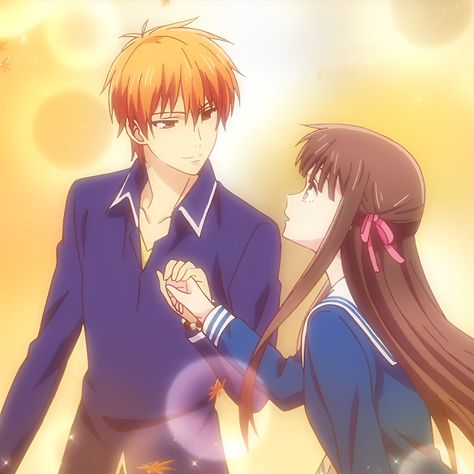 𝒇𝒓𝒖𝒊𝒕𝒔 𝒃𝒂𝒔𝒌𝒆𝒕 Fruit Basket Anime Characters, Kyo And Tohru Aesthetic, Fruits Basket Kakeru, Yuki X Tohru Fanart, Fruit Basket Tohru And Kyo, Fruits Basket Widget, Kyo And Tohru Matching Icons, Fruit Basket Pfp, Kyo Sohma And Tohru Honda