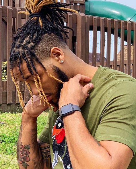 Loc Ponytail Styles Men, Dreads For Men, Dreads Styles Black, Loc Hairstyles For Men, Men Dread Styles, High Top Dreads, Mens Dreadlock Styles, Hairstyles For Black Men, Mens Twists Hairstyles