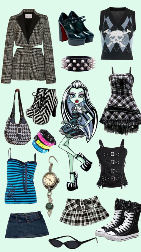 monster high girls n their closets pt. 1 #monsterhigh #frankiestein #monsterhighaesthetic #grunge #grungeaesthetic #outfitinspo #outfit #outfits #outfitinspiration #outfitideas #fitinspo Draculaura Aesthetic Outfit, Monster High Girls, Emo Outfits For Girls, Monster High Halloween Costumes, Monster High Halloween, Monster High Cosplay, Monster High Costume, Monster High Clothes, High Clothes