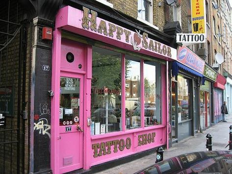 Tattoo Shop Interior, Nc Tattoo, Tattoo Shop Decor, Tattoo Studio Interior, Design Your Own Tattoo, Sailor Tattoo, Pink Tattoo, Kawaii Tattoo, London Tattoo