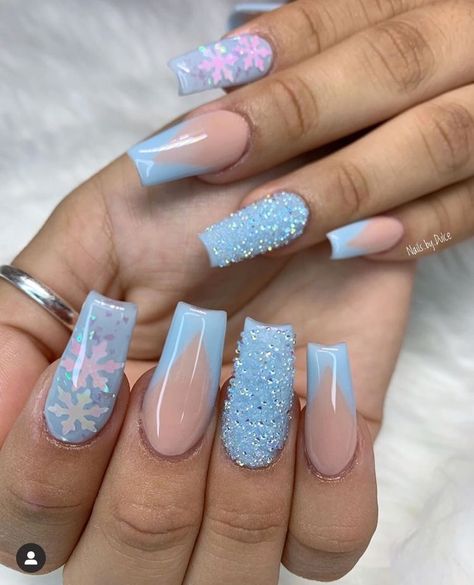 Baby Blue Holiday Nails, Snowman Nails Acrylic, Light Blue Winter Nails Acrylic, Baby Blue Winter Nails Acrylic, Baby Blue Christmas Nails, Light Blue Christmas Nails, Ongles Baby Blue, Winter Wonderland Nails, Blue Christmas Nails