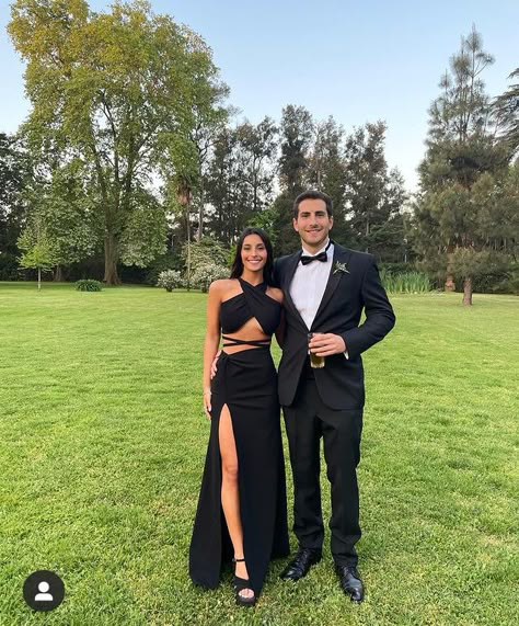 Evening Wedding Guest Dresses, Look Boho Chic, Black Party Dress, Fiesta Outfit, Looks Party, Black Party Dresses, Ball Gowns Evening, Gown Prom, Black Evening Dresses