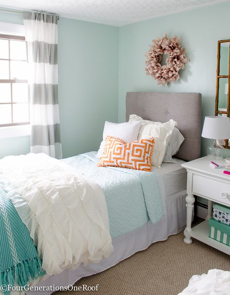 Sophisticated teenage girls bedroom makeover. Light green walls "green trance" by Sherwin-Williams + blue, white, orange and pink home decor accents Vintage Rooms, Girls Bedroom Paint, Girls Bedroom Makeover, Diy Girls Bedroom, Decor Ikea, Teen Girl Bedroom, Girl Bedroom Designs