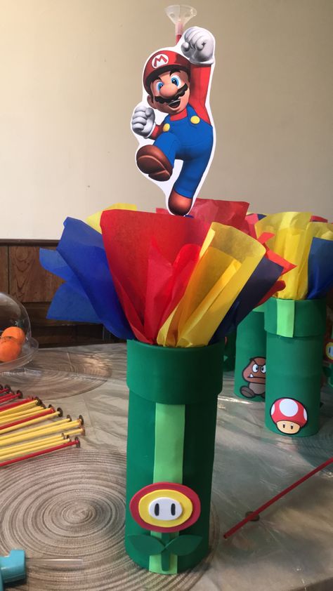 Super Mario Cricut Party Ideas, Super Mario Gift Basket, Mario Cards Diy, Mario Sensory Bin, Mario Flag Pole Diy, Mario Party Centerpieces, Mario Birthday Diy, Super Mario Bros Centerpiece Ideas, Super Mario Table Decorations