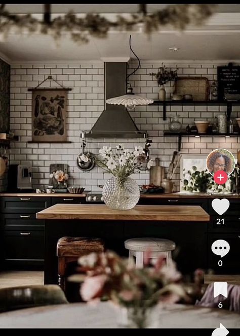 Dark Cottage Home Decor, Dark Academia Aesthetic Dining Room, Dark Acedamia Kitchen, Dark Rustic Home Decor, Tavern Kitchen, Dark Academia Kitchen, Academia House, Moody Kitchen, Cottagecore Kitchen