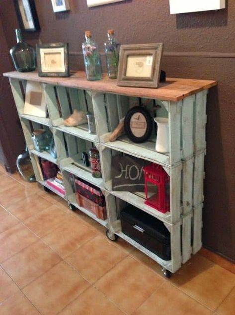 Crate Bookcase, Antique Vintage Decor, Pallet Projects Easy, Diy Rangement, Crate Diy, Crate Shelves, Crate Furniture, Bookshelves Diy, Wood Pallet Projects