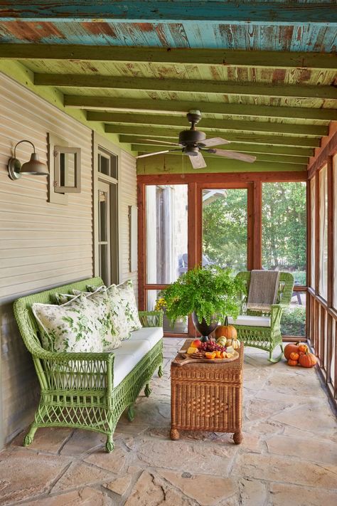 Maddie Hughes' Parents House in Fredericksburg, TX Screened Porch Sleep Porch, Summer Rooms, Wicker Porch Furniture, Harvey House, Small Sunroom, Screened Porches, Porch Addition, Furniture Flipping, Cottage Charm