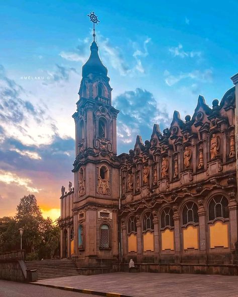 External view of the Holy Trinity Cathedral in Addis Ababa at sunset Ethiopia Beautiful Places, Ethiopia Orthodox Picture, Addis Ababa Aesthetic, Ethiopian Orthodox Icons, Ethiopia Orthodox Wallpaper, Ethiopian Orthodox Wallpaper, Ethiopian Orthodox Church Pictures, Orthodox Ethiopia, Orthodox Ethiopian