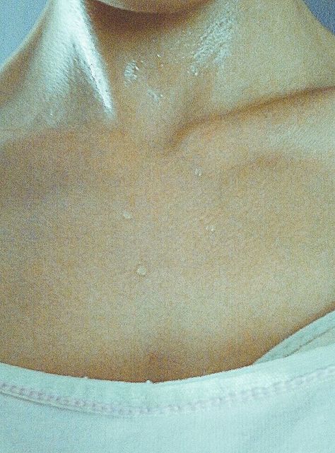 Sweat photo photography sharp wet skin Sweat Photography Skin, Sweat Body Photography, Sweaty Skin Aesthetic, Wet Skin Photoshoot, Drawing Wet Skin, Wet Skin Photography, Wet Skin Reference, Sweaty Photoshoot, Sweating Photography