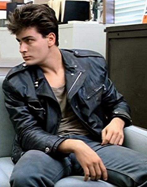 Charlie Sheen (actor, USA), in Ferris Bueller's Day Off Tiger Blood, Ferris Bueller’s Day Off, John Hughes Movies, Ferris Bueller's Day Off, Ferris Bueller, Classic Motorcycle, Charlie Sheen, 80s Movies, Marlon Brando