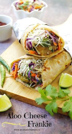 Veg Frankie Recipe, Wraps For Dinner, Frankie Recipe, Potato Cheese, Indian Street, Indian Street Food, Indian Snack Recipes, Indian Snacks, Indian Food Recipes Vegetarian