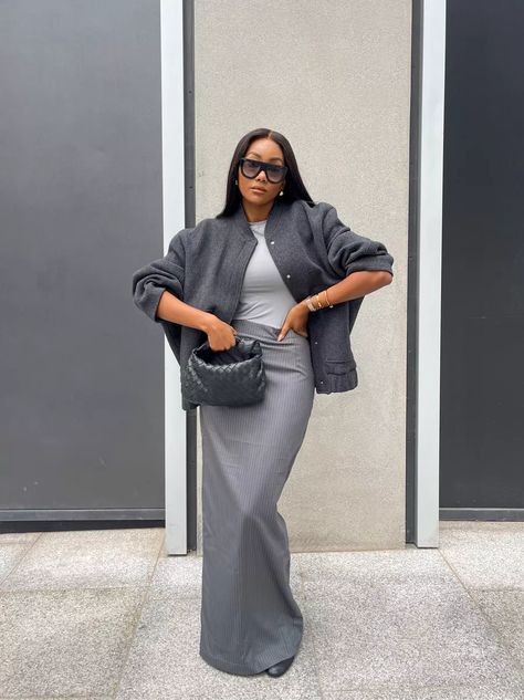 Charcoal Gray Outfit, Gray And Gold Outfit, Gray Tonal Outfit, Taupe Monochromatic Outfit, Gray Monochrome Outfit, Monochromatic Grey Outfit, All Gray Outfit, Grey Monochromatic Outfit, Gray Monochromatic Outfit